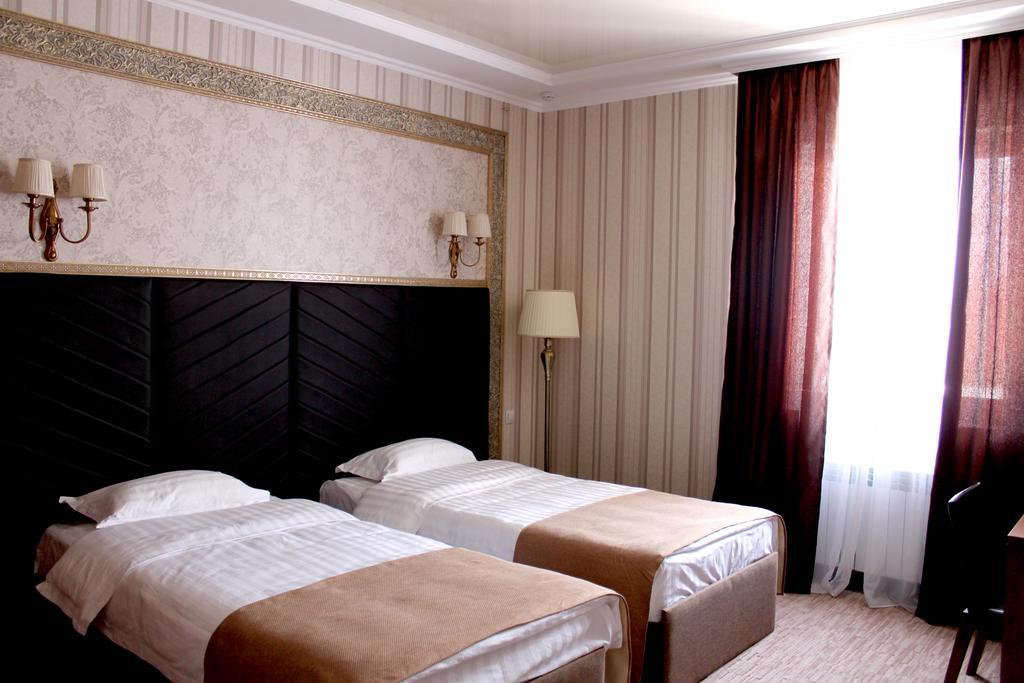 Astor Hotel & Spa Bishkek Exterior photo