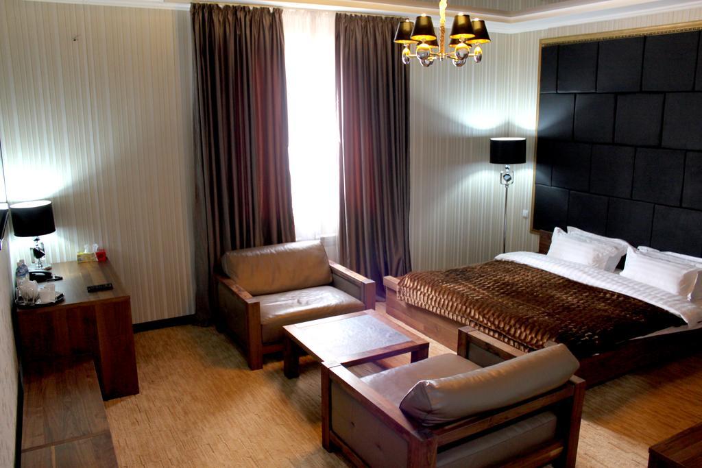 Astor Hotel & Spa Bishkek Exterior photo