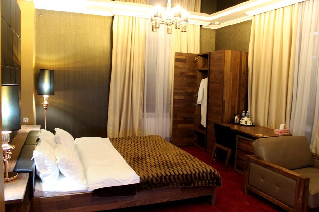 Astor Hotel & Spa Bishkek Exterior photo
